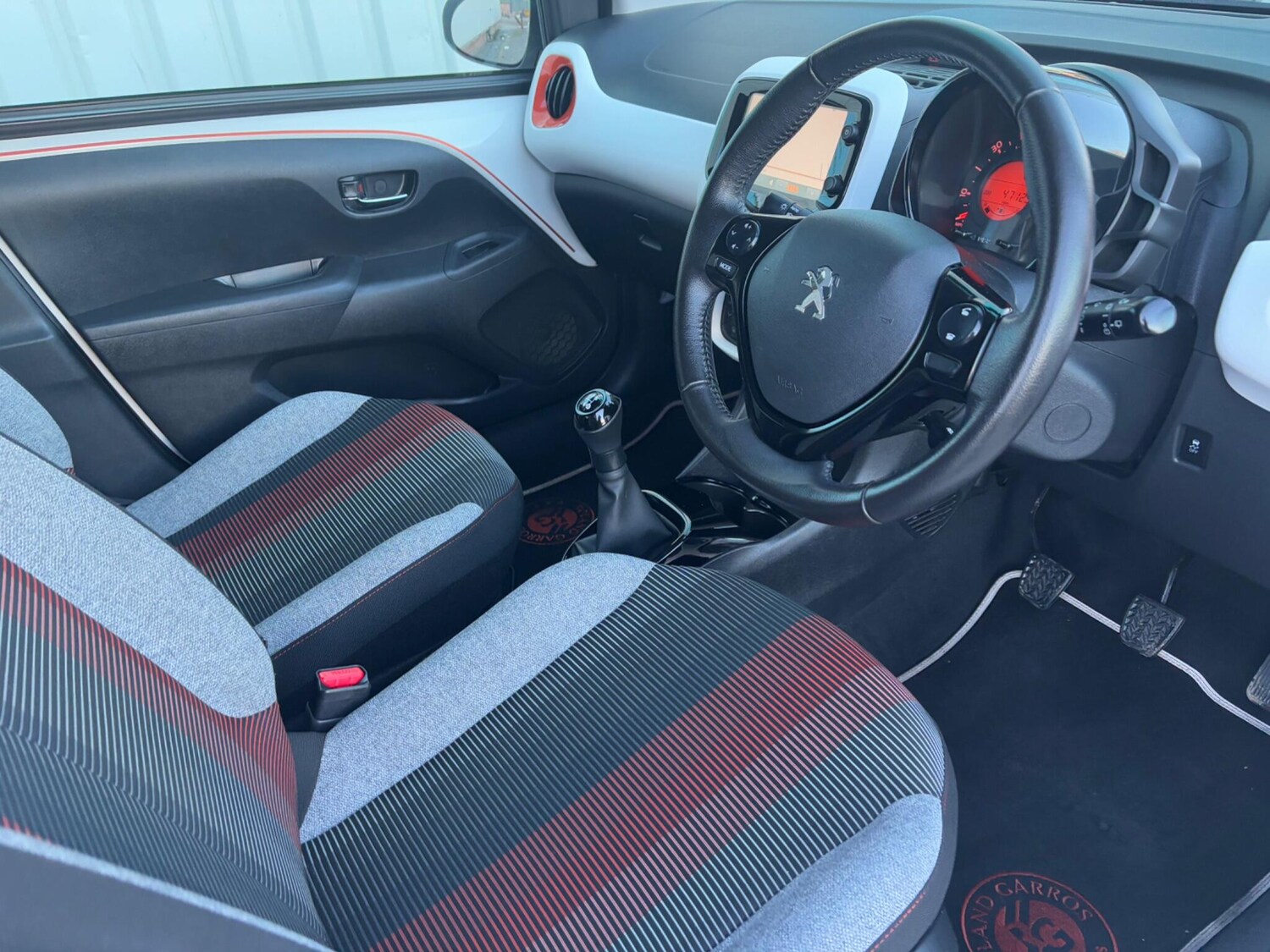 Used Peugeot 108 2017 for sale - 76562083: Photo 13