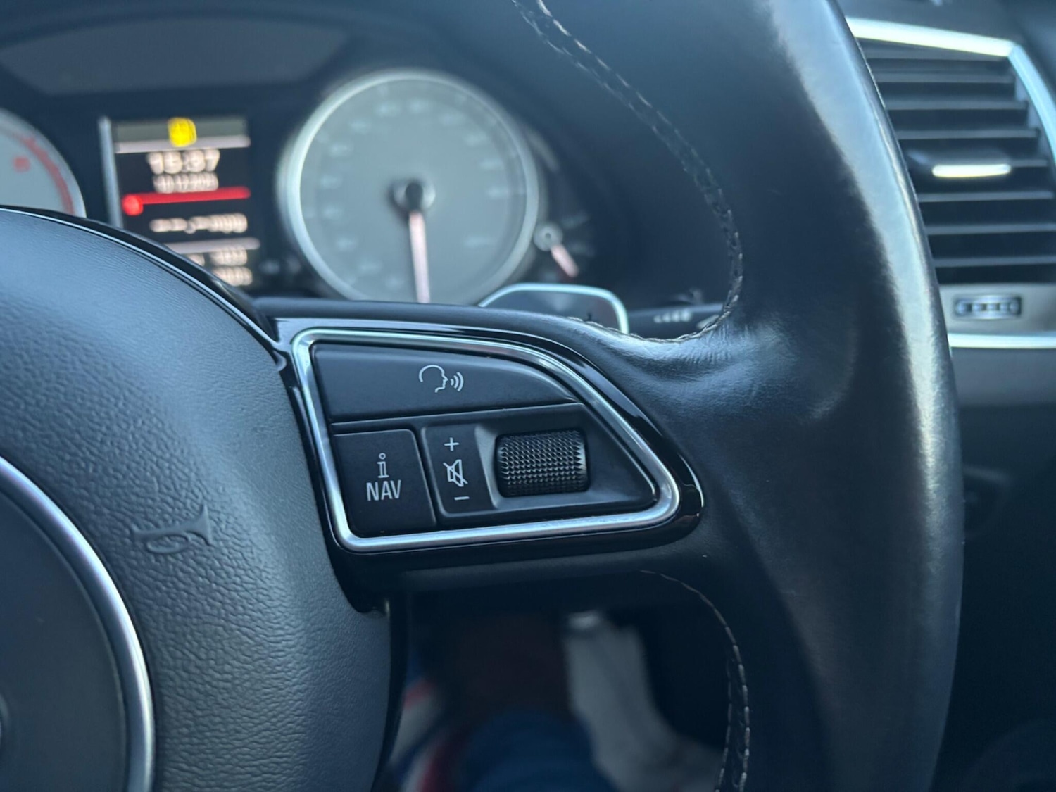 Used Audi Q5 2015 for sale - 76898295: Photo 25