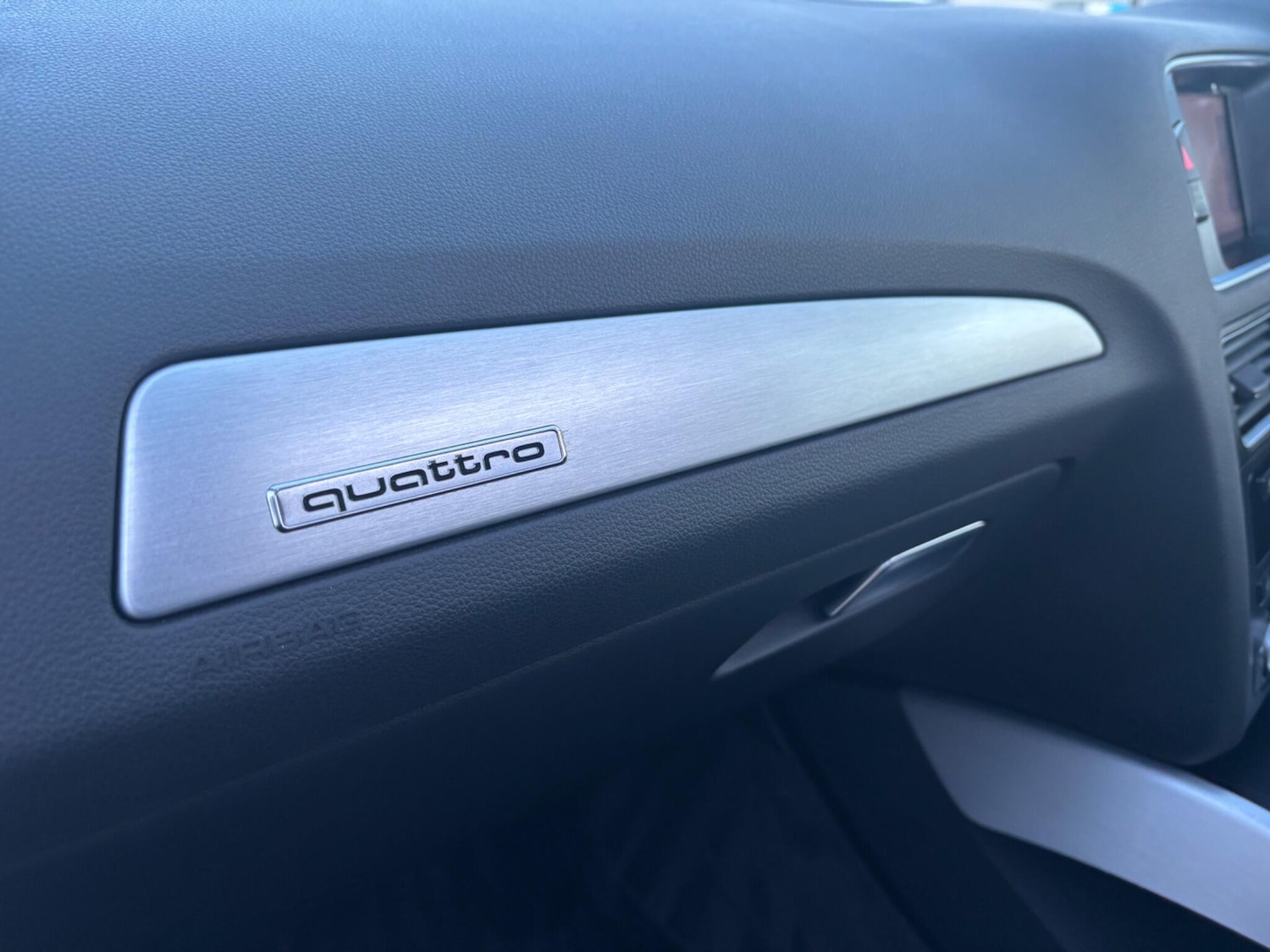 Used Audi Q5 2015 for sale - 76898295: Photo 42