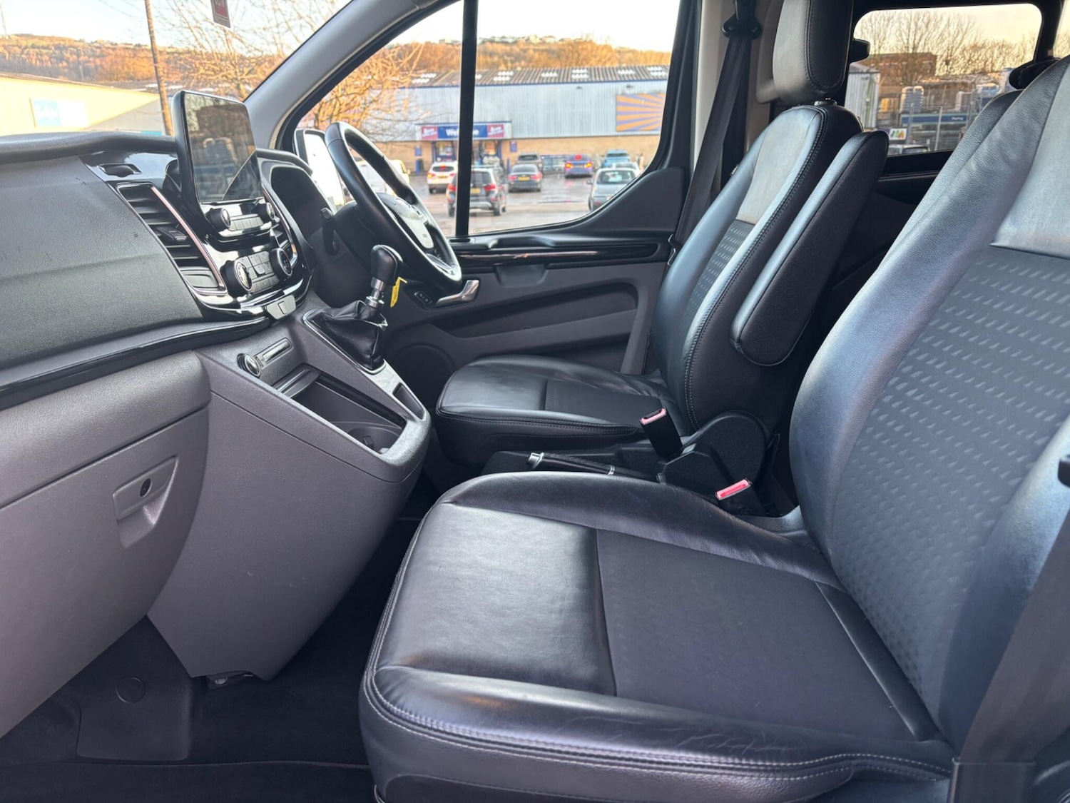 Used Ford Tourneo Custom 2018 for sale - 77131341: Photo 14