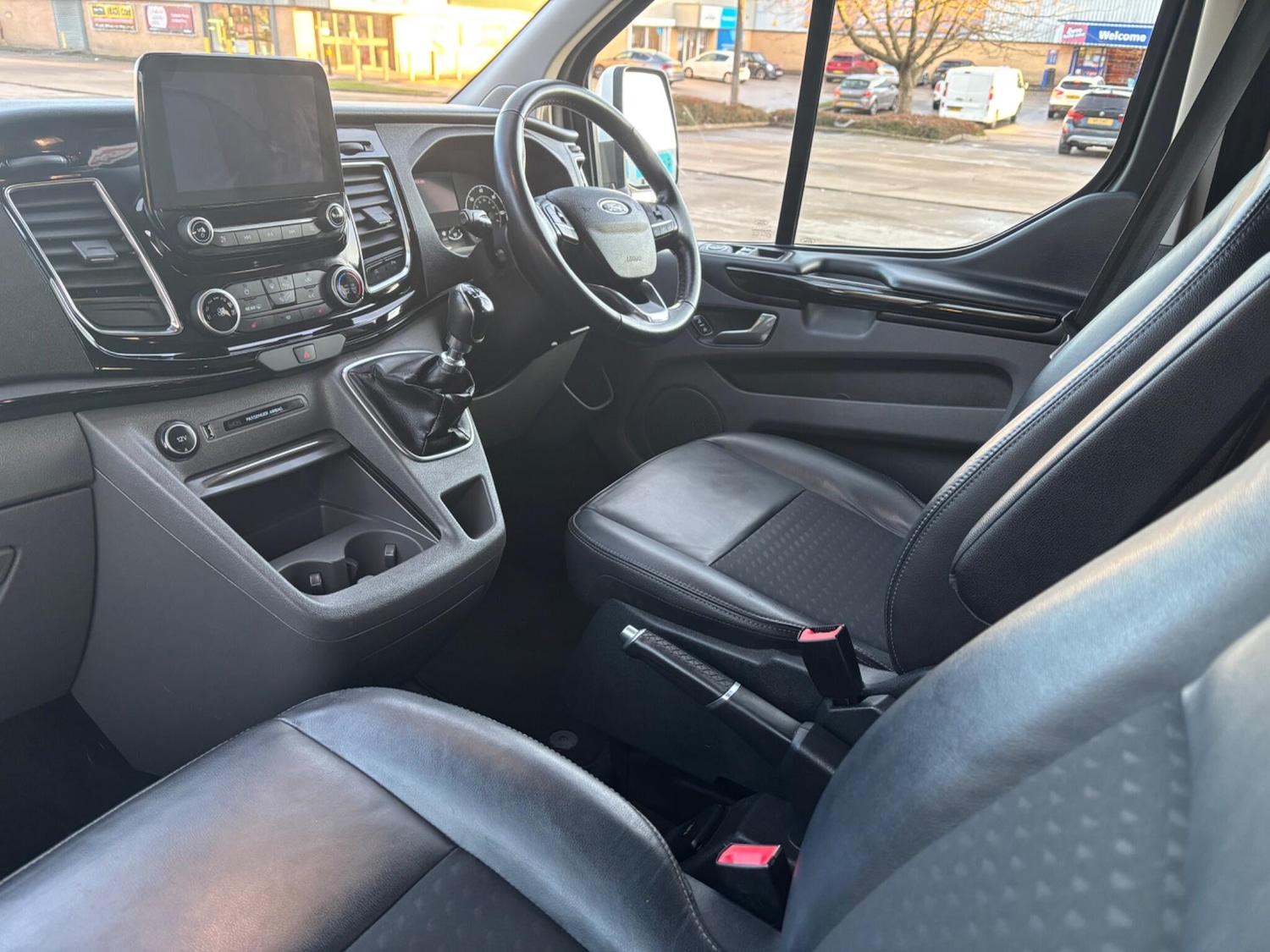 Used Ford Tourneo Custom 2018 for sale - 77131341: Photo 16