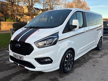 Used Ford Tourneo Custom 2018 for sale - 77131341: Photo