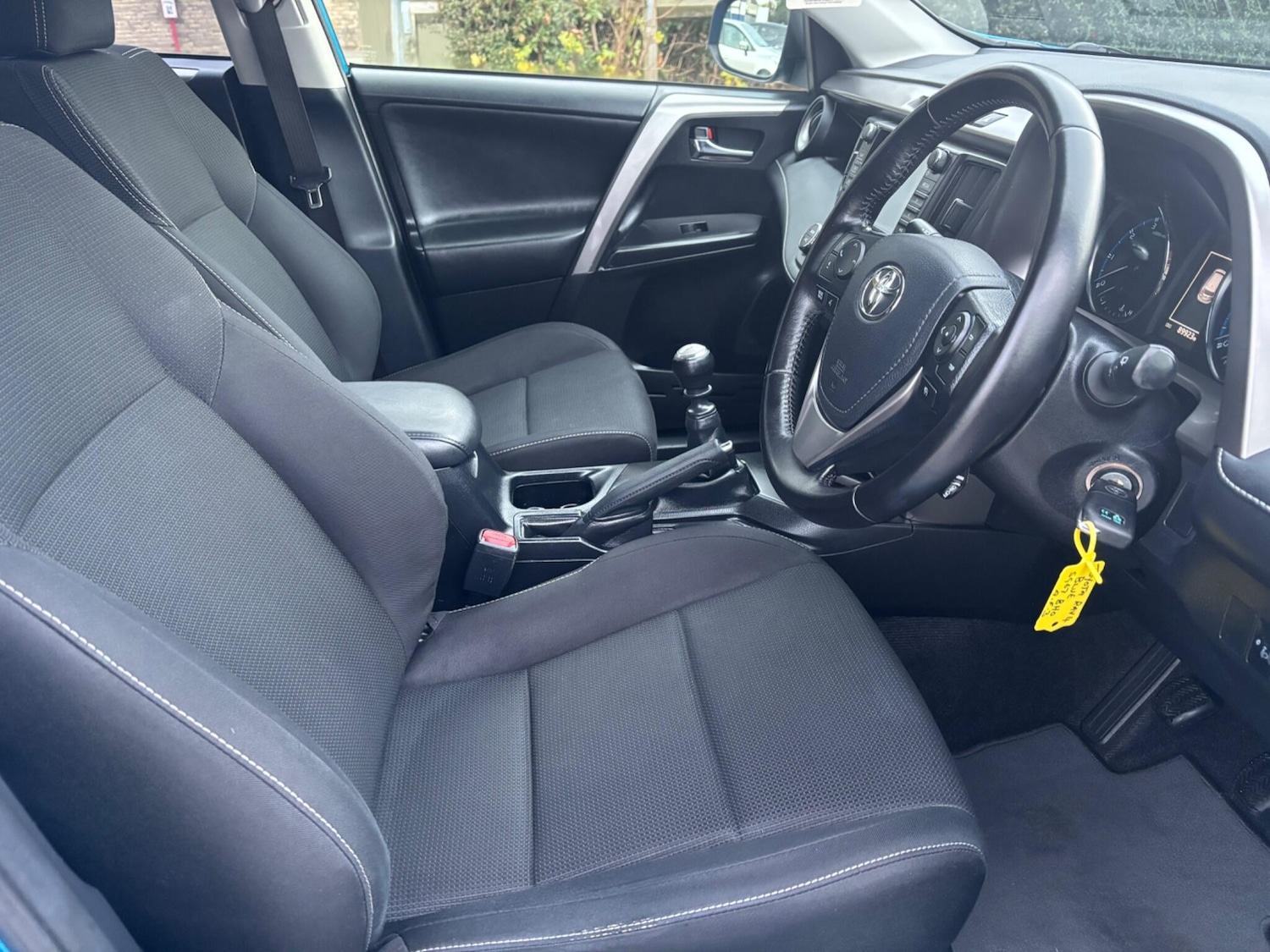 Used Toyota RAV4 2017 for sale - 76700817: Photo 13