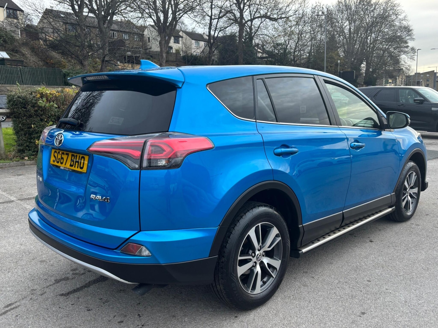 Used Toyota RAV4 2017 for sale - 76700817: Photo 8