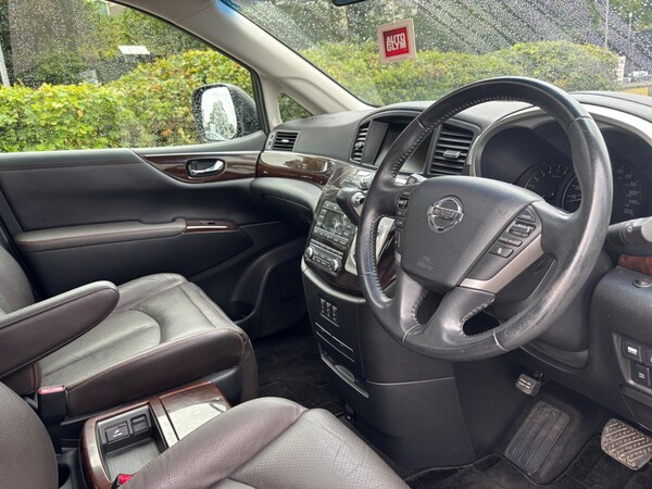 Used Nissan Elgrand 2021 for sale - 75808775: Photo 12