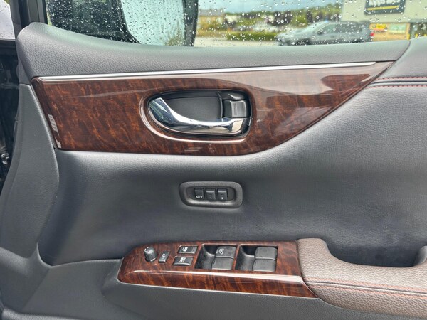 Used Nissan Elgrand 2021 for sale - 75808775: Photo 24