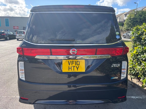 Used Nissan Elgrand 2021 for sale - 75808775: Photo 6