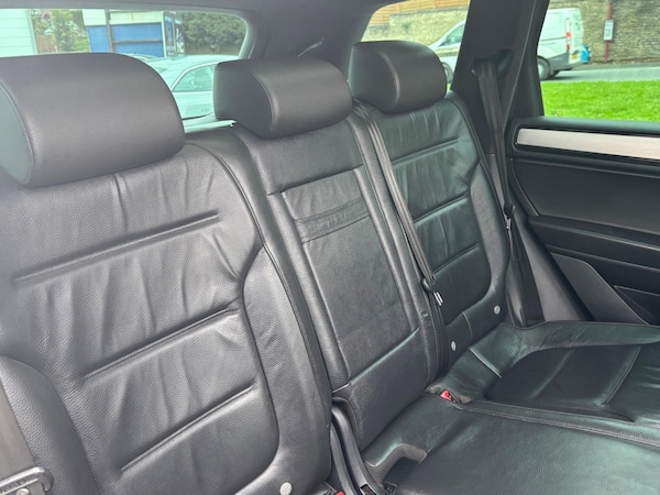 Used Volkswagen Touareg 2013 for sale - 76152627: Photo 19