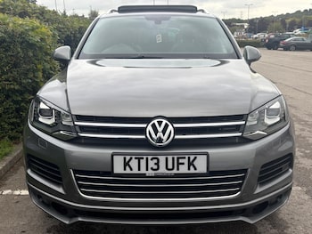 Used Volkswagen Touareg 2013 for sale - 76152627: Photo 2