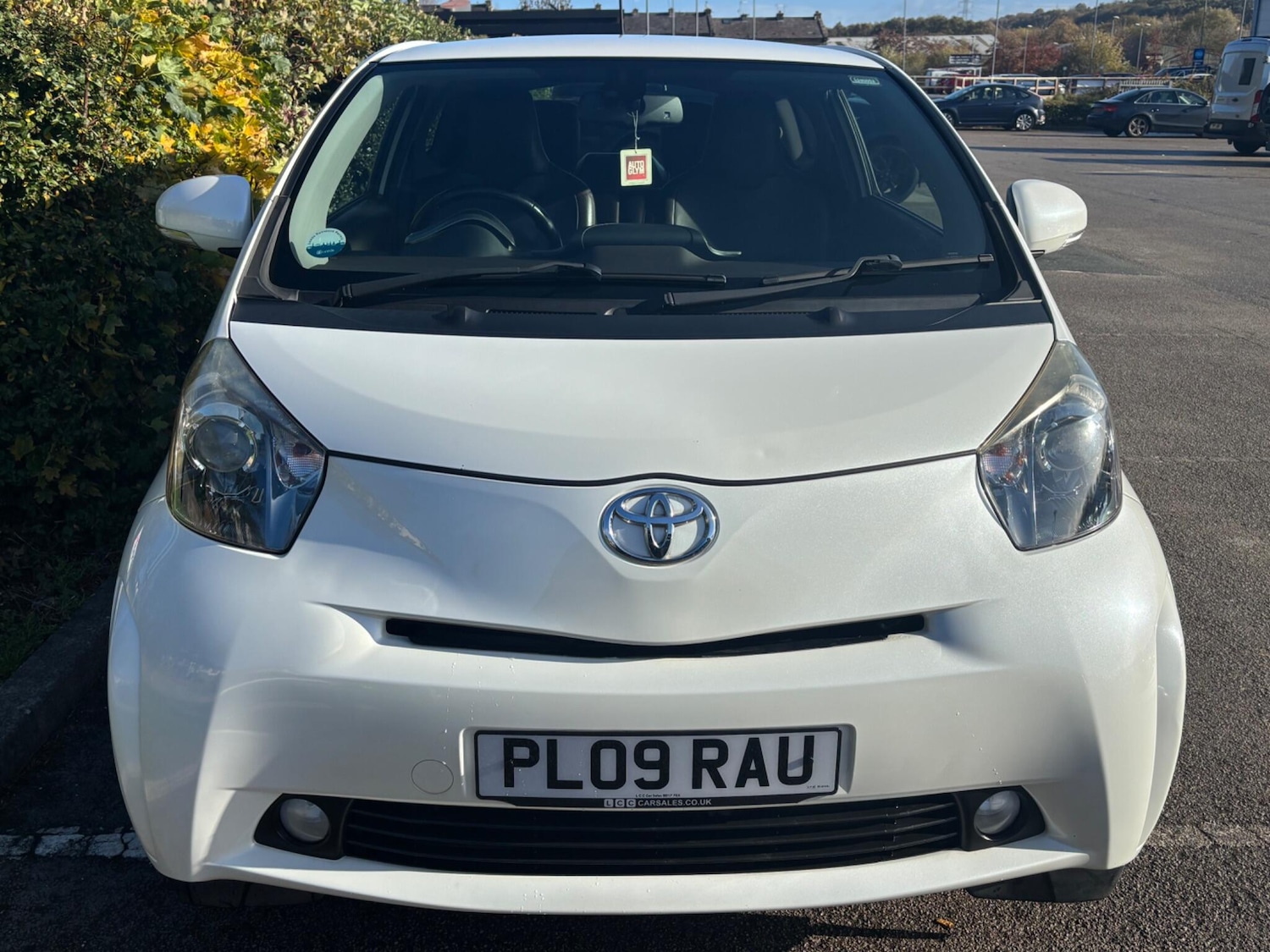 Used Toyota IQ 2009 for sale - 76380492: Photo 2