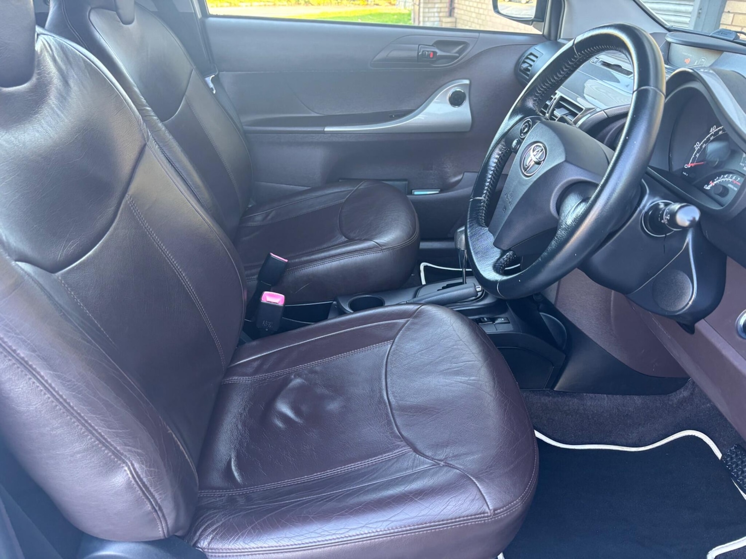 Used Toyota IQ 2009 for sale - 76380492: Photo 9