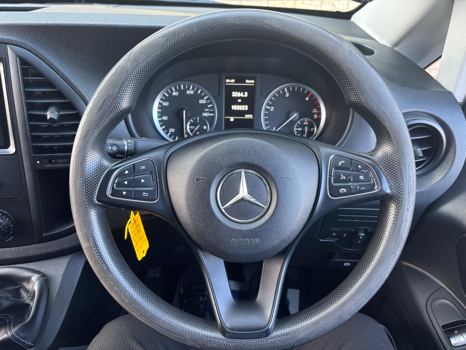 Used Mercedes-Benz Vito 2018 for sale - 76989189: Photo 37