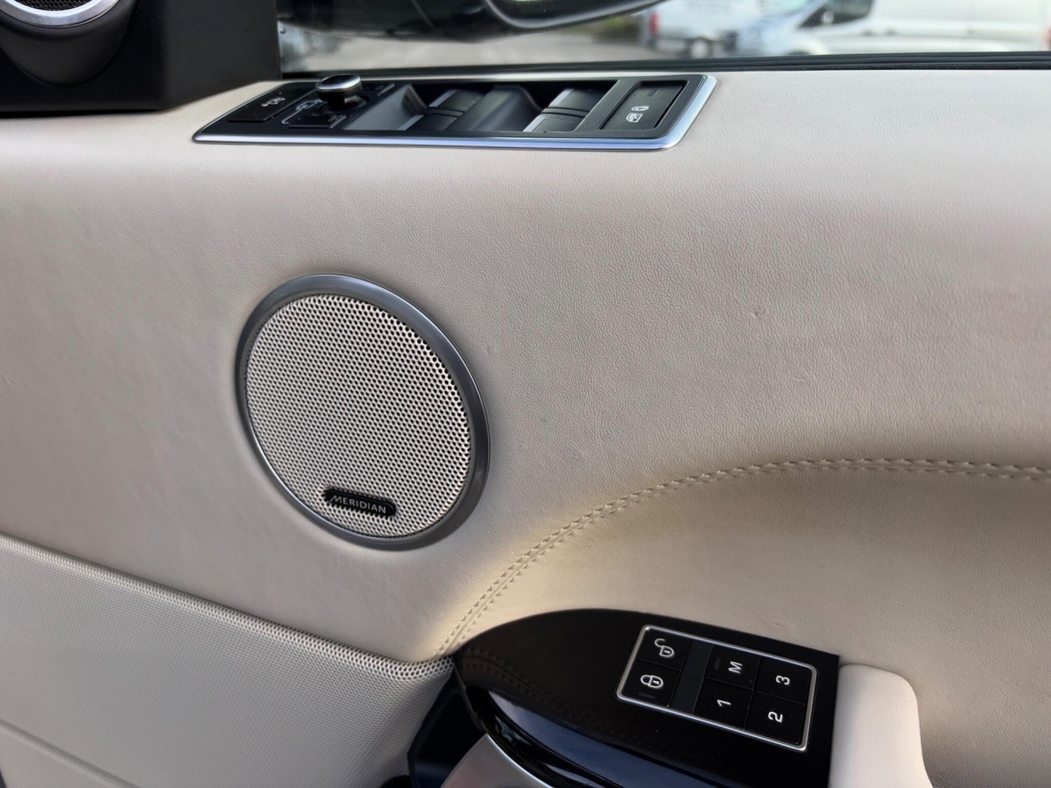 Used Land Rover Range Rover 2014 for sale - 76990693: Photo 35