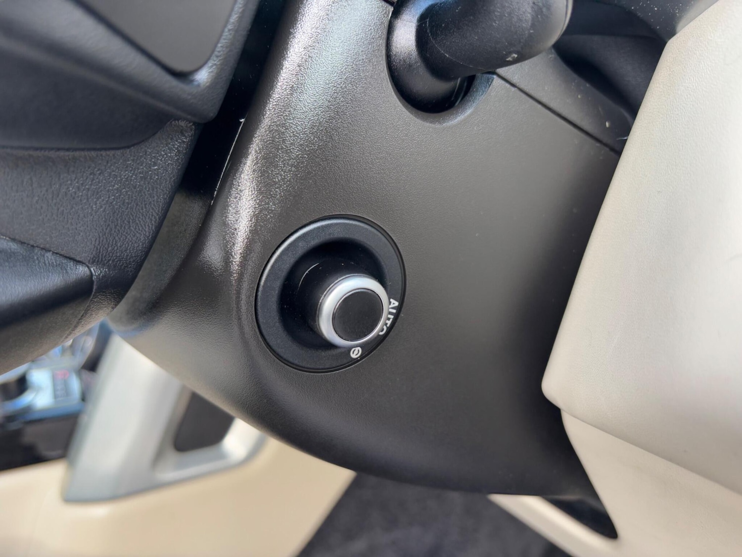 Used Land Rover Range Rover 2014 for sale - 76990693: Photo 51