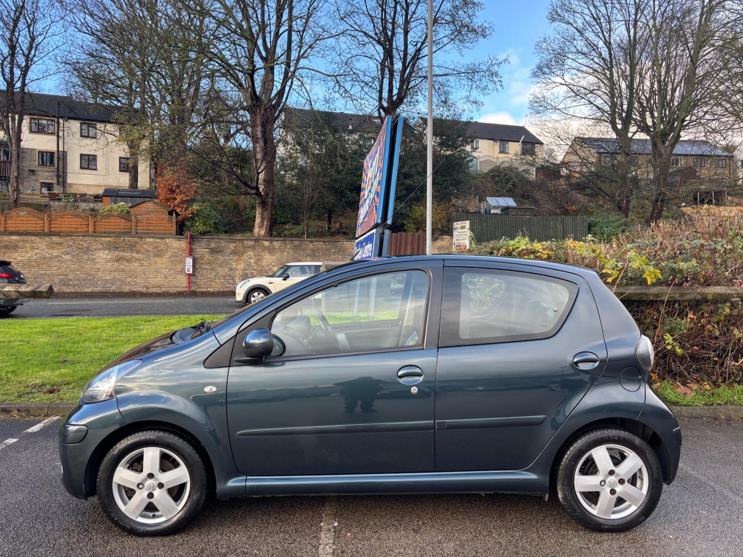 Used Toyota AYGO 2012 for sale - 76688735: Photo 5