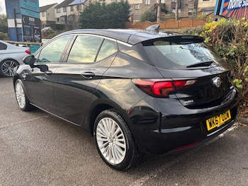 Used Vauxhall Astra 2017 for sale - 77343762: Photo
