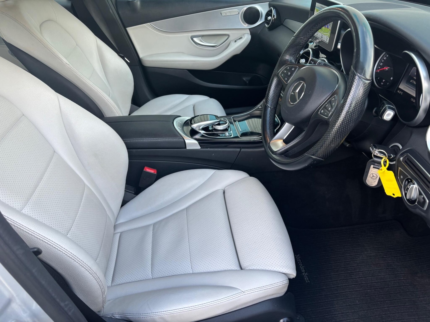 Used Mercedes-Benz C Class 2015 for sale - 77993403: Photo 12