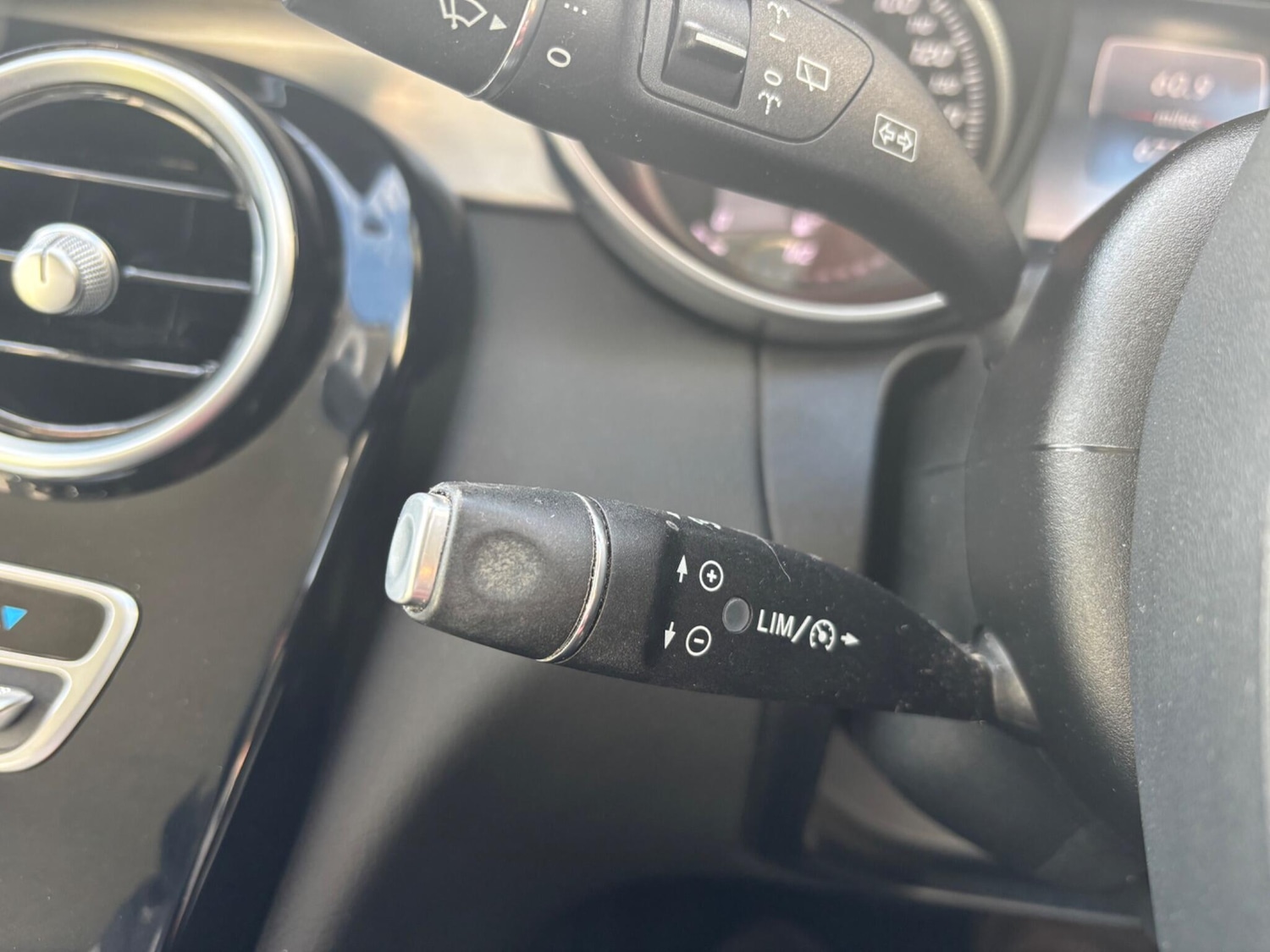 Used Mercedes-Benz C Class 2015 for sale - 77993403: Photo 18