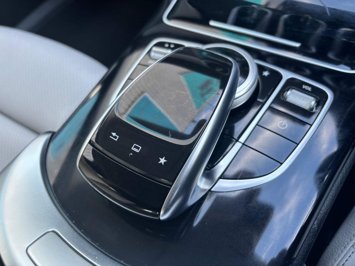 Used Mercedes-Benz C Class 2015 for sale - 77993403: Photo 25