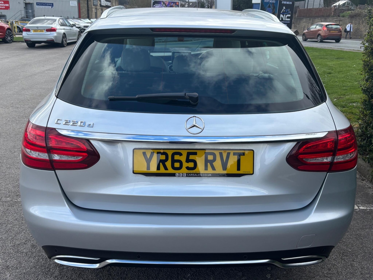 Used Mercedes-Benz C Class 2015 for sale - 77993403: Photo 6