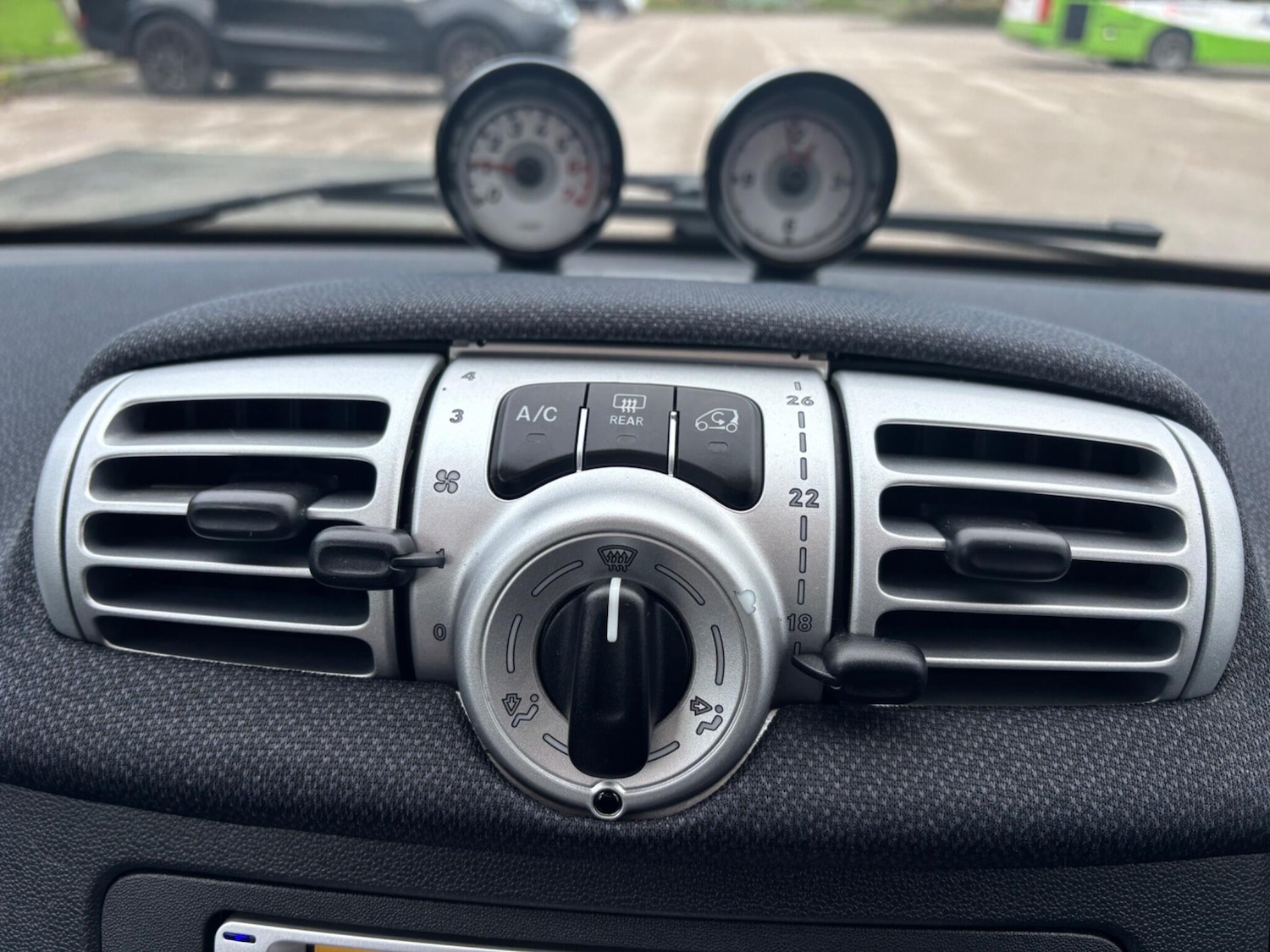 Used smart fortwo for sale - 76538423: Photo 11