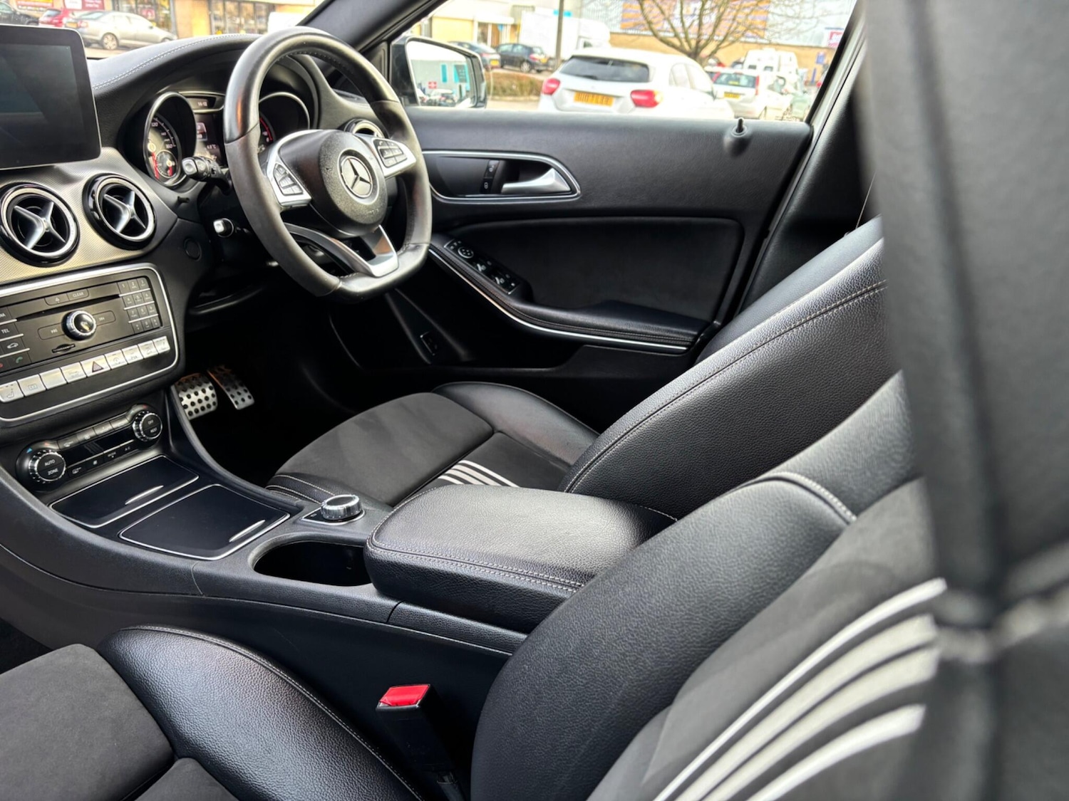 Used Mercedes-Benz GLA for sale - 77216063: Photo 16