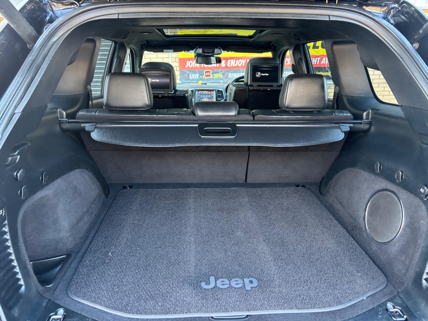 Used Jeep Grand Cherokee 2017 for sale - 77131204: Photo 36