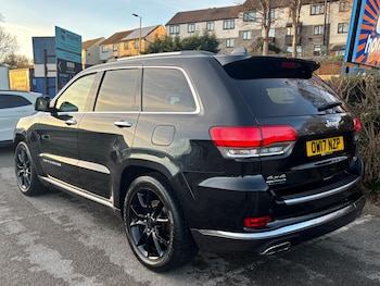 Used Jeep Grand Cherokee 2017 for sale - 77131204: Photo