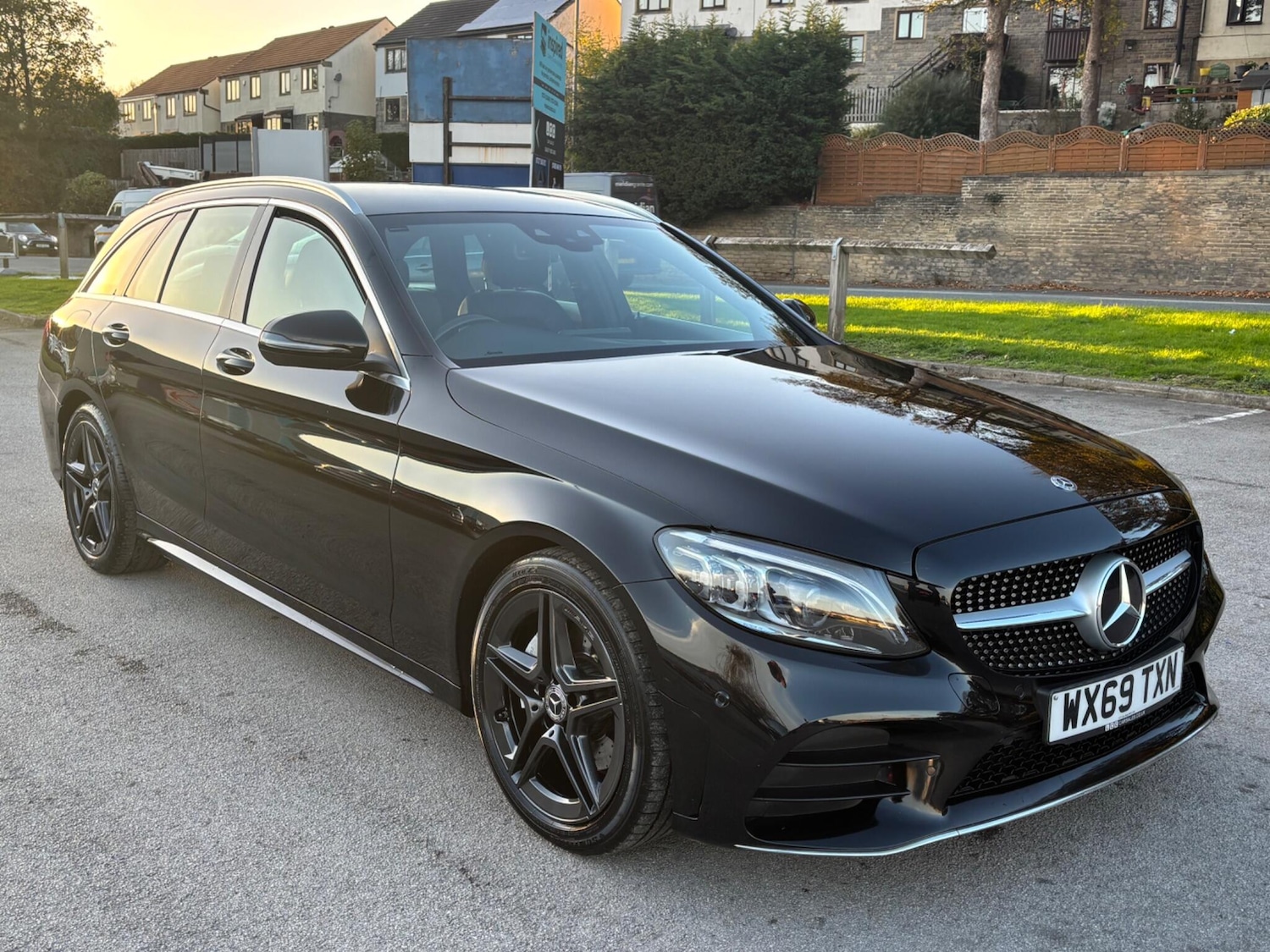 Used Mercedes-Benz C Class 2019 for sale - 76423525: Photo 3
