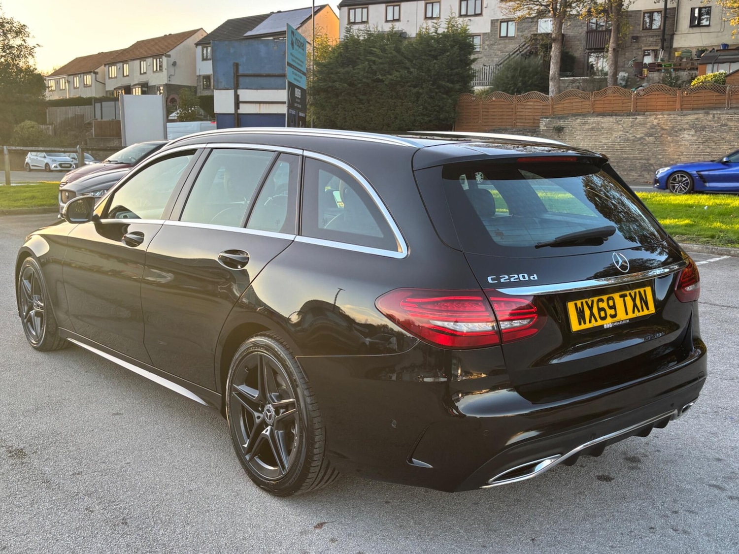Used Mercedes-Benz C Class 2019 for sale - 76423525: Photo 4