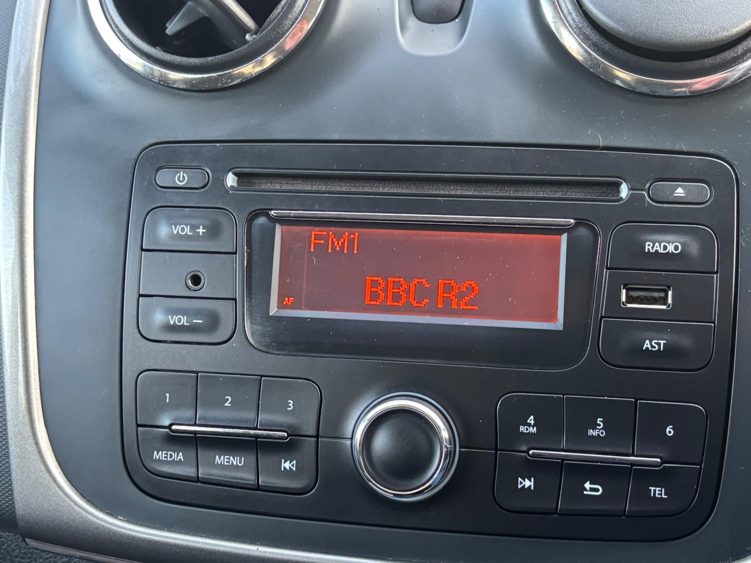 Used Dacia Sandero Stepway 2015 for sale - 76658672: Photo 15