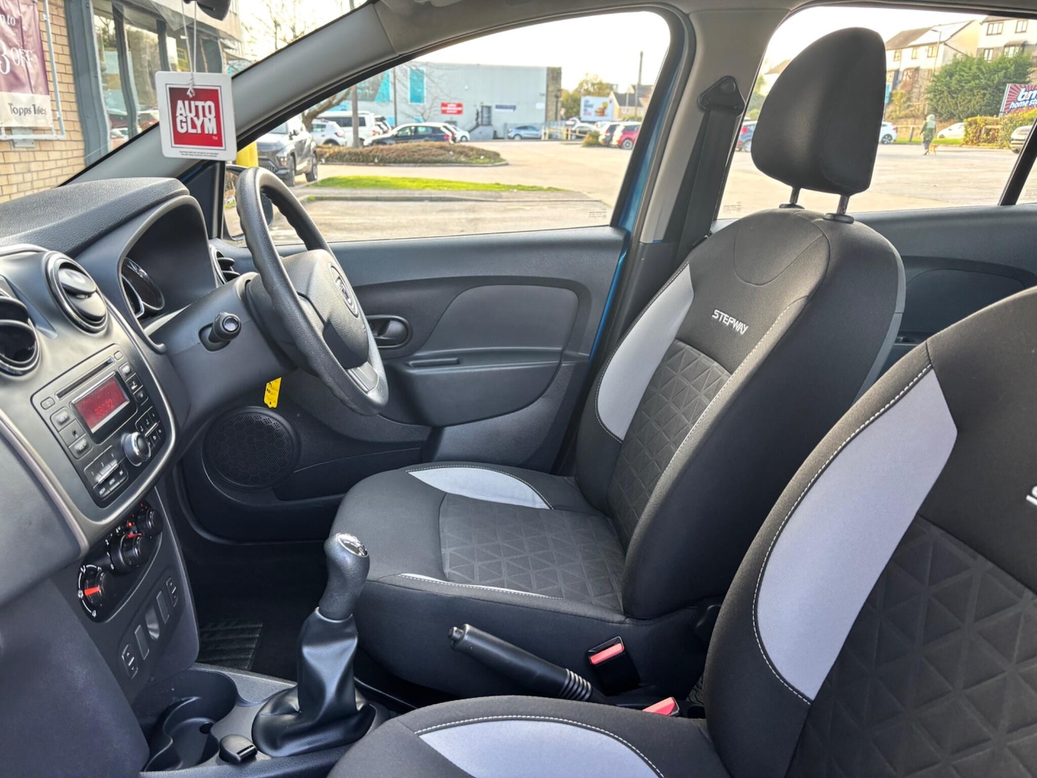 Used Dacia Sandero Stepway 2015 for sale - 76658672: Photo 18