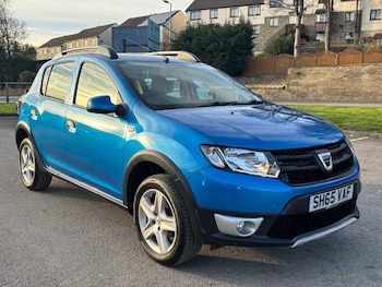 Used Dacia Sandero Stepway 2015 for sale - 76658672: Photo