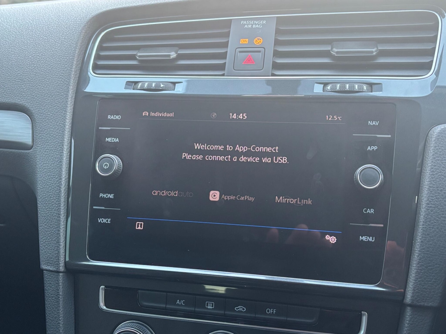 Used Volkswagen Golf 2019 for sale - 76899570: Photo 28