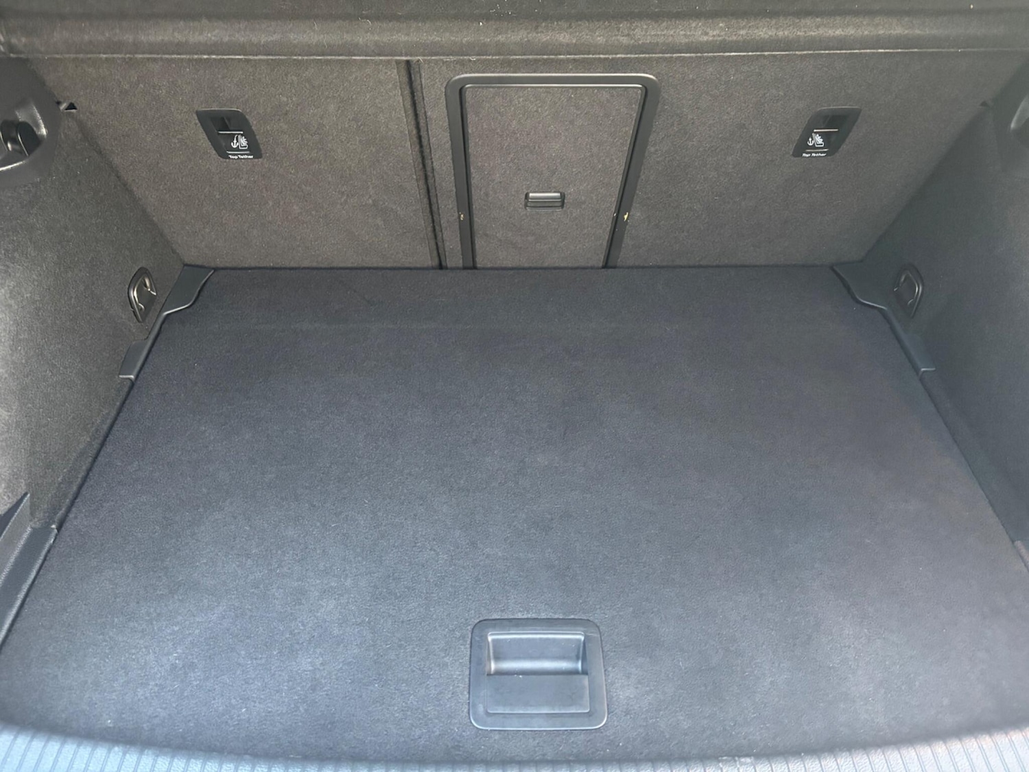 Used Volkswagen Golf 2019 for sale - 76899570: Photo 32