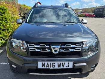 Used Dacia Duster 2016 for sale - 78763457: Photo
