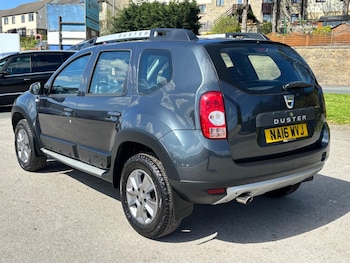 Used Dacia Duster 2016 for sale - 78763457: Photo