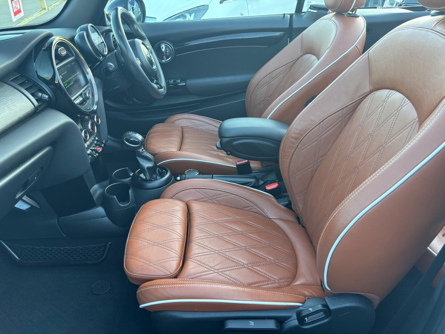 Used MINI Convertible 2018 for sale - 77166798: Photo 16