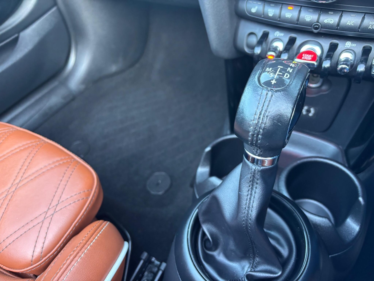 Used MINI Convertible 2018 for sale - 77166798: Photo 20