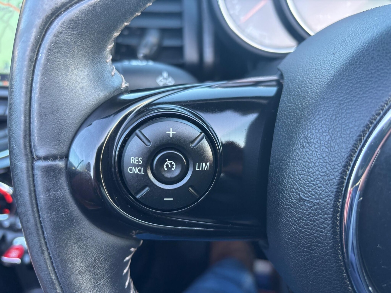 Used MINI Convertible 2018 for sale - 77166798: Photo 23