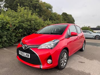 Used Toyota Yaris 2015 for sale - 79677613: Photo