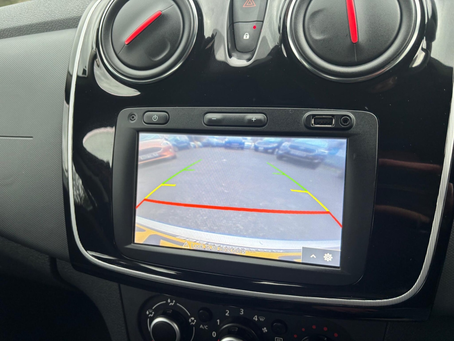 Used Dacia Sandero Stepway 2020 for sale - 76952812: Photo 10