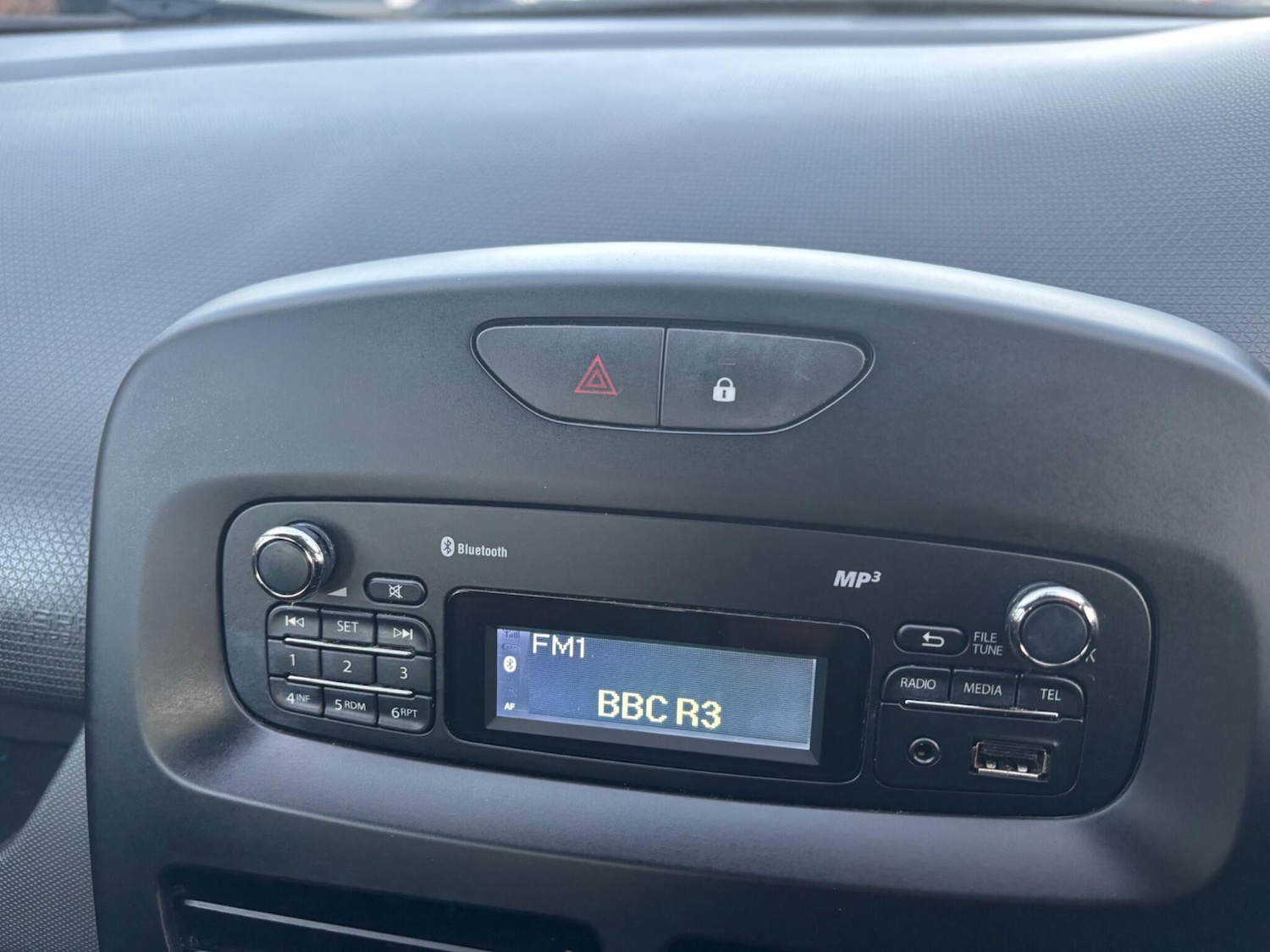 Used Renault Clio 2014 for sale - 77120611: Photo 16