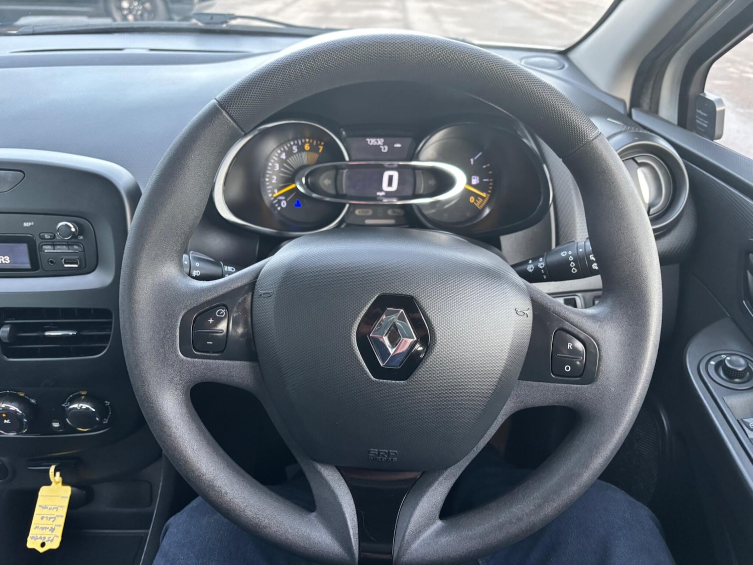 Used Renault Clio 2014 for sale - 77120611: Photo 18