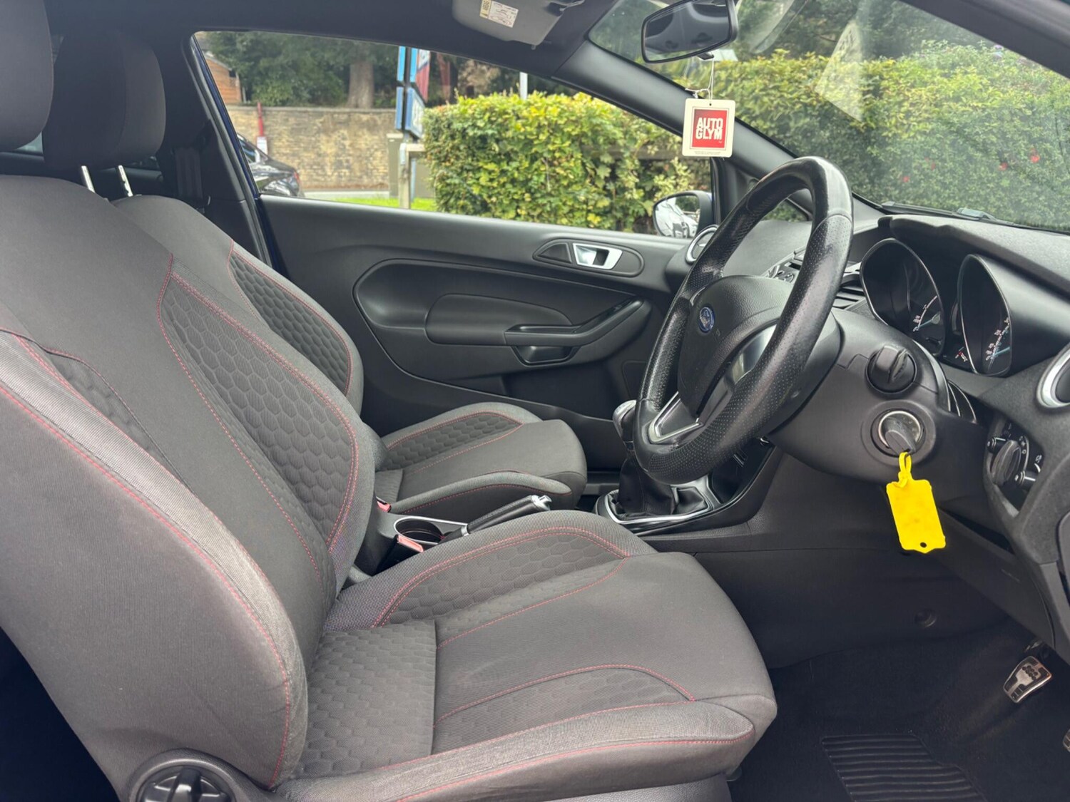 Used Ford Fiesta 2017 for sale - 76032418: Photo 9