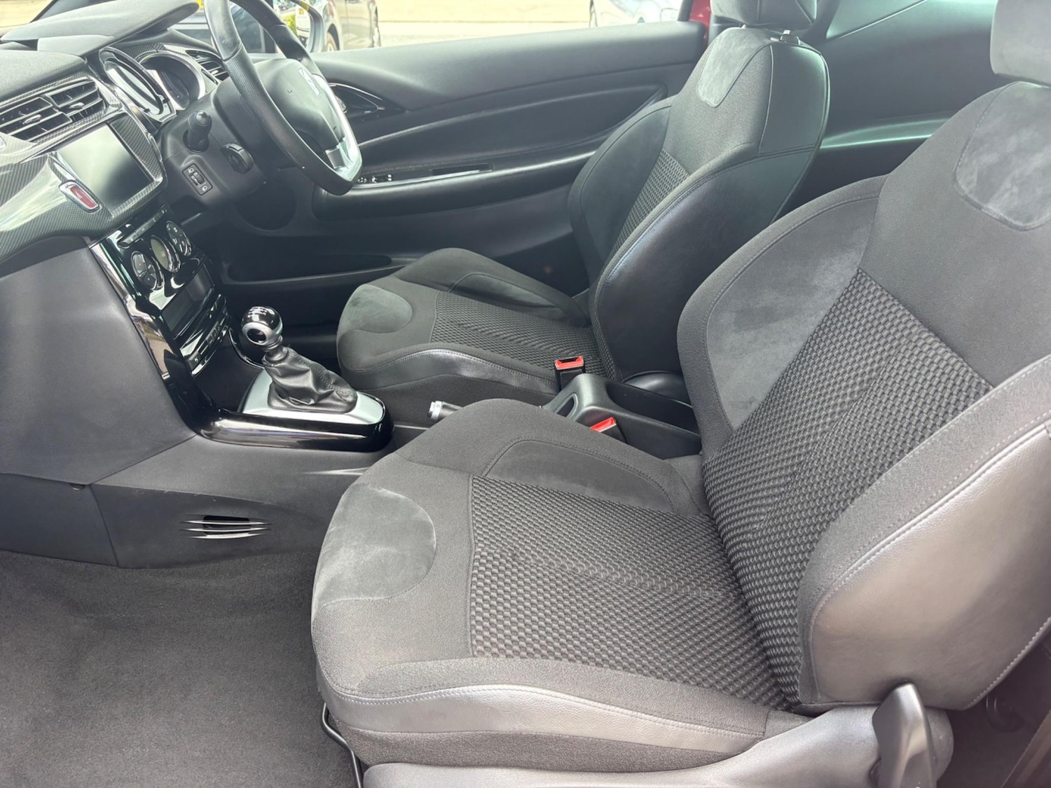 Used DS Automobiles DS 3 2015 for sale - 76607487: Photo 11