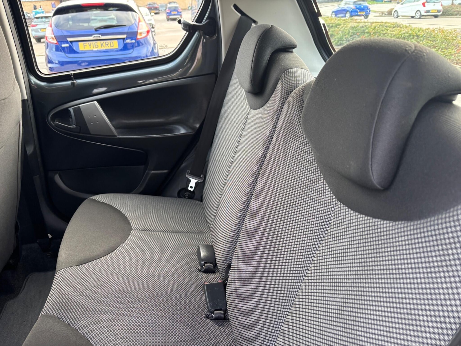 Used Toyota AYGO 2013 for sale - 77074628: Photo 11