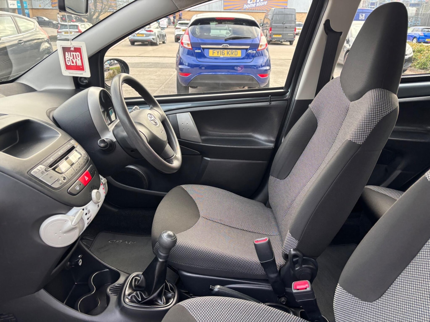 Used Toyota AYGO 2013 for sale - 77074628: Photo 19