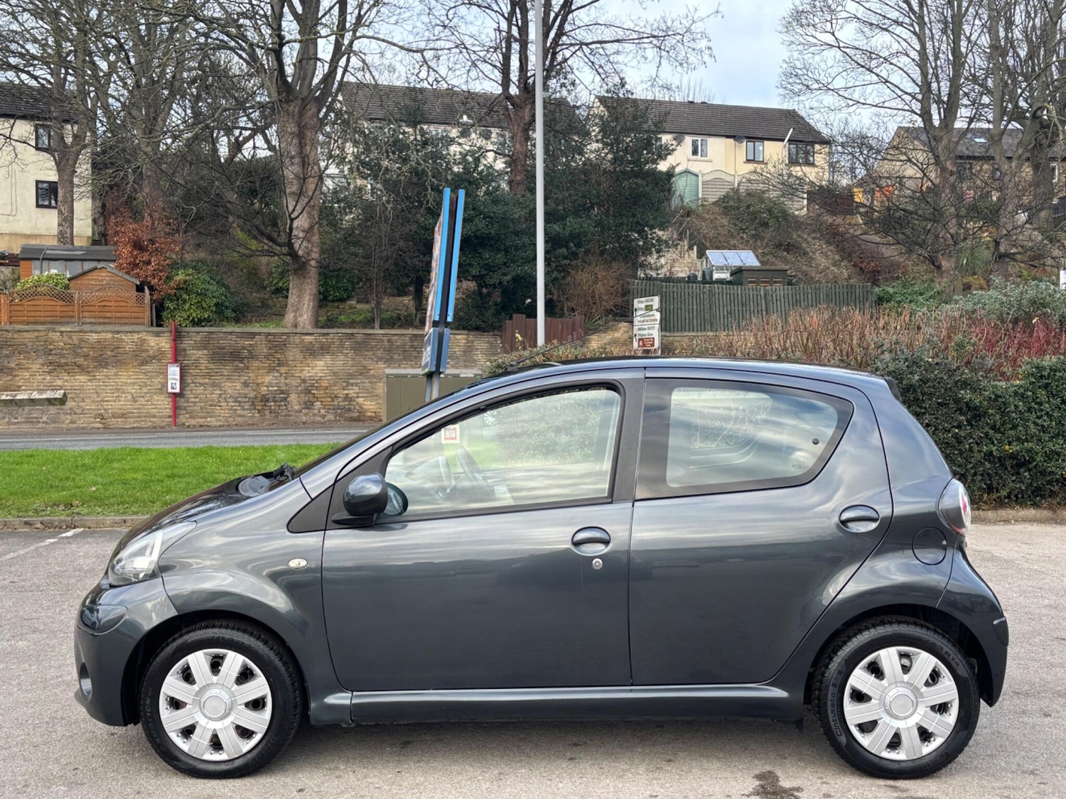 Used Toyota AYGO 2013 for sale - 77074628: Photo 5