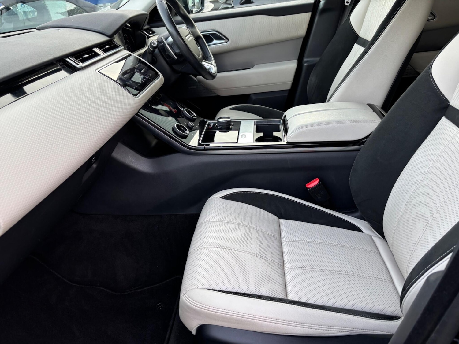 Used Land Rover Range Rover Velar for sale - 77215692: Photo 12